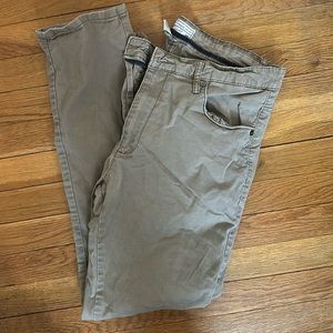 Men khaki pants